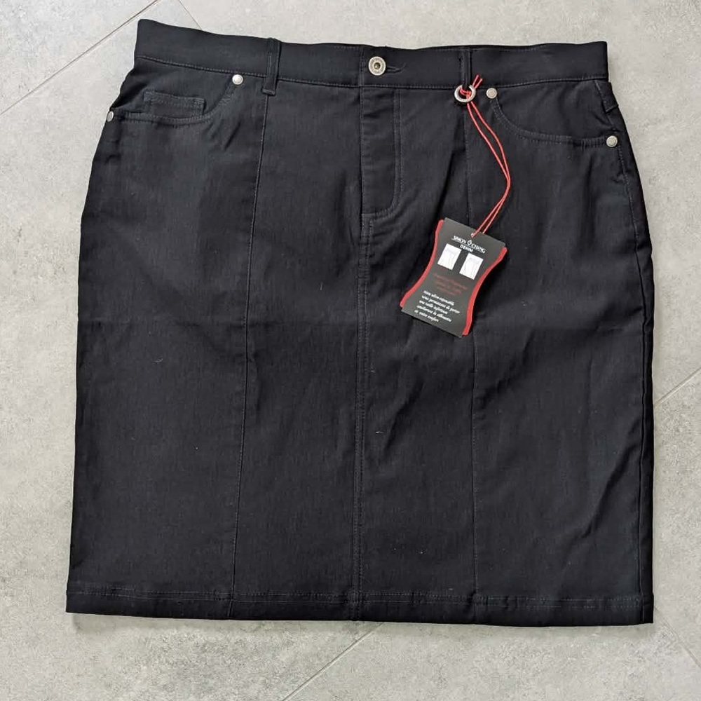 NWT Simon Chang Denim Black Petite‎ Tummy Control Denim Skirt Size 16